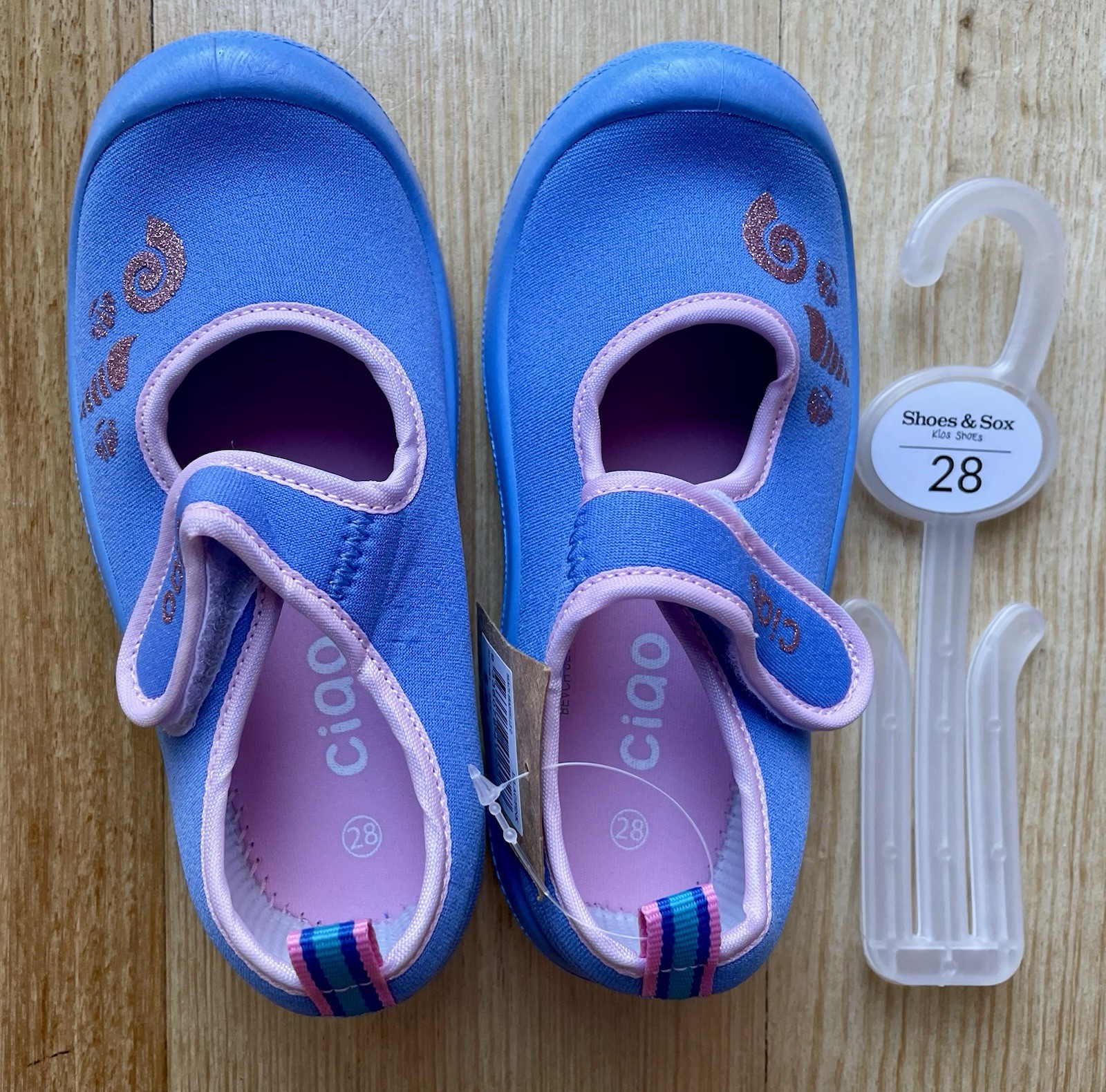 Shoes & Sox Ciao Kids Beach Shoes. Seashells. EU 28 Flat. Lilac/Pinm