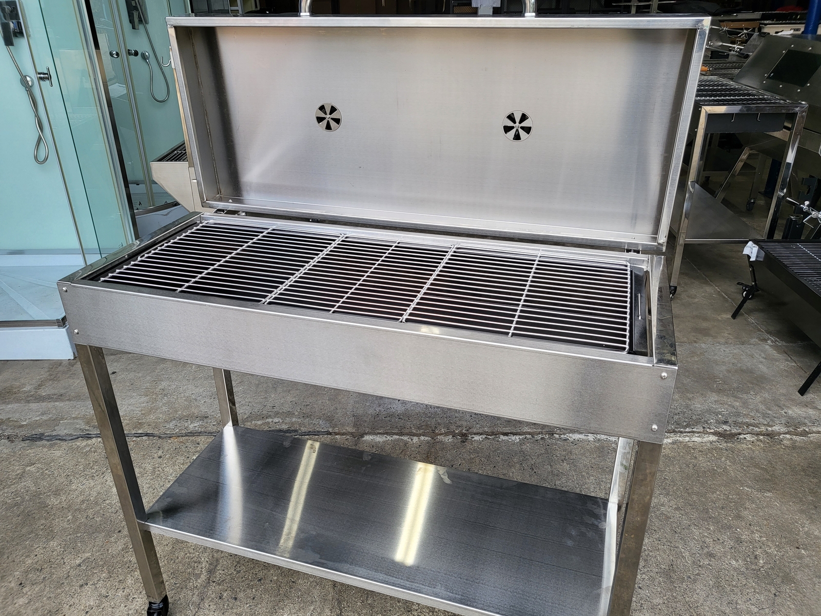 NEW STAINLESS STEEL CHARCOAL BBQ GRILL with HOOD / SMOKER - 100 x 40cm